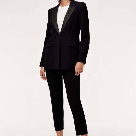 Aritzia Babaton Yates Tuxedo Blazer - Picture 5 of 9